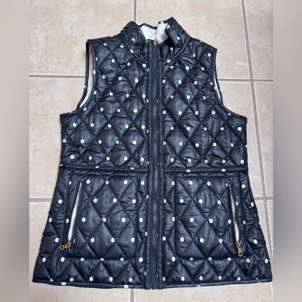 Kate Spade New York Reversible Quilted Polka Dot Sleeveless Vest - Black